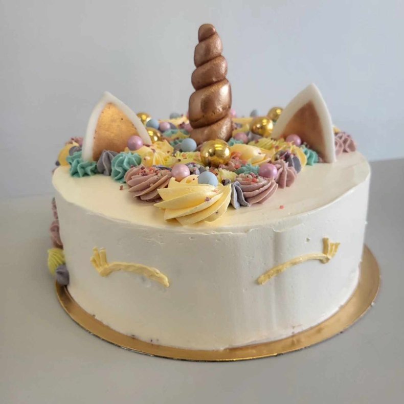 Chokoladekage med hindb�r mousse